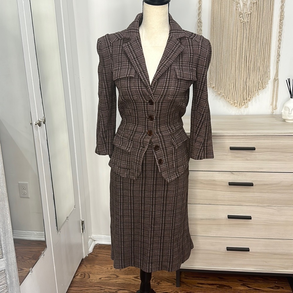 Vintage Diane Von Furstenburg Two Piece Plaid Style Skirt Suit Set size 6